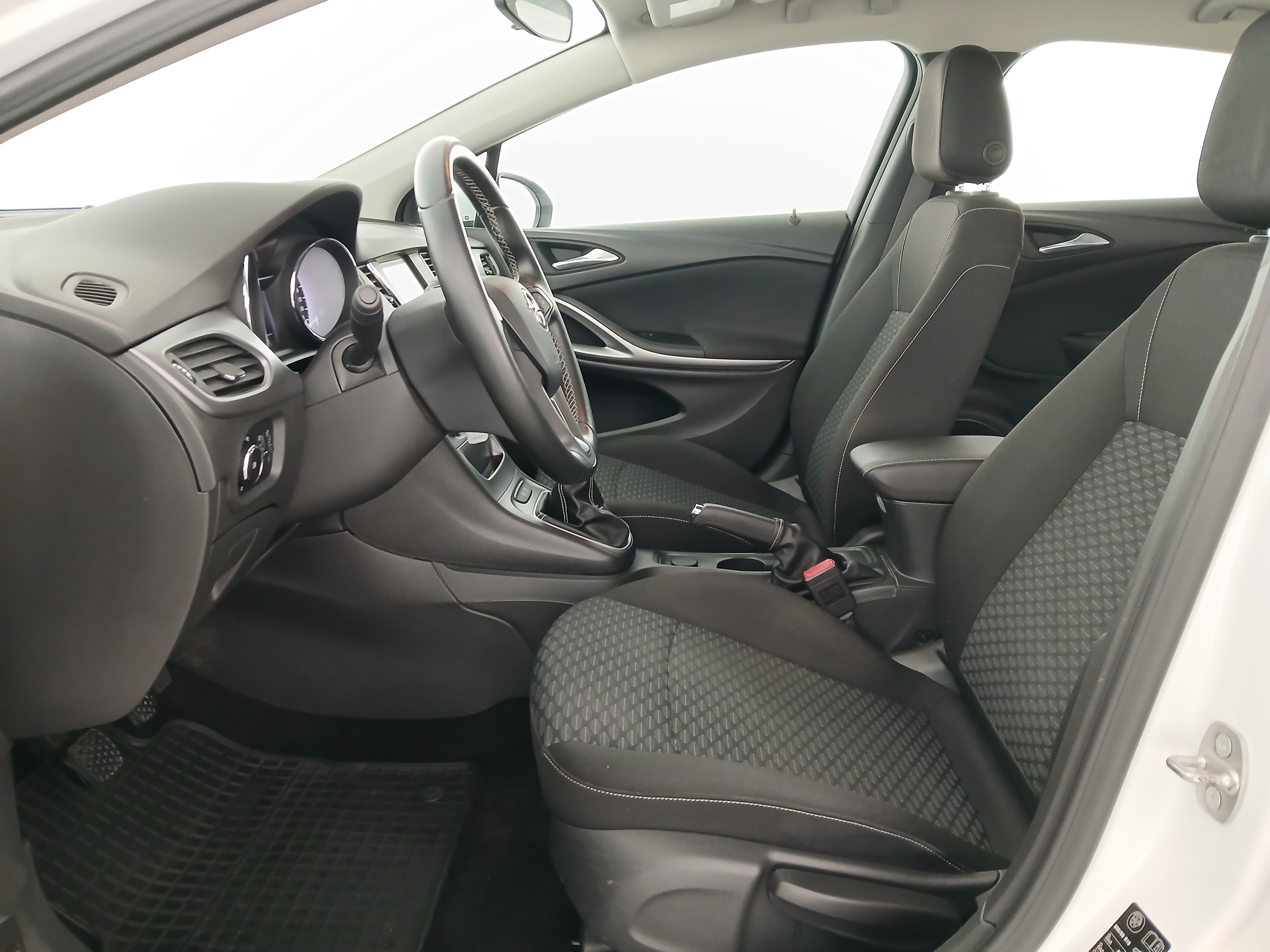 Opel Astra K 1.6 CDTI Edition | Bild 14 von 26