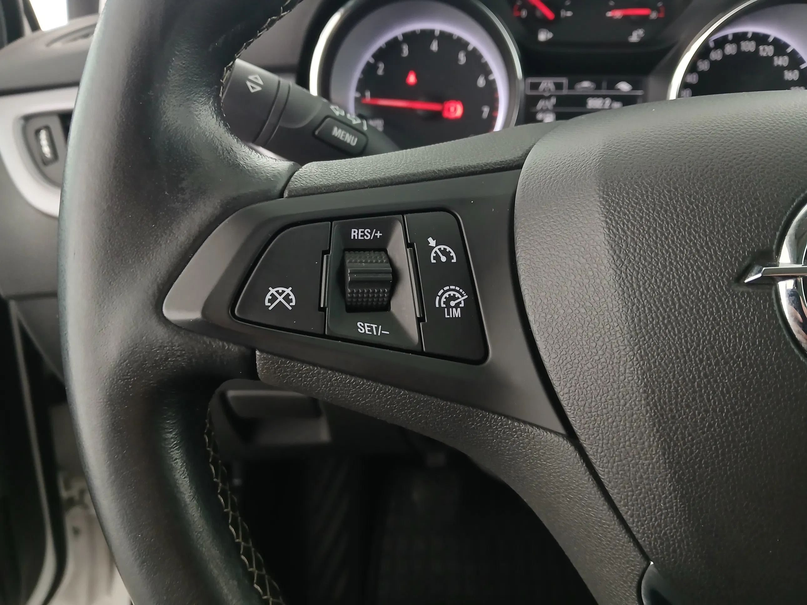 Opel Astra K 1.6 CDTI Edition | Bild 18 von 26