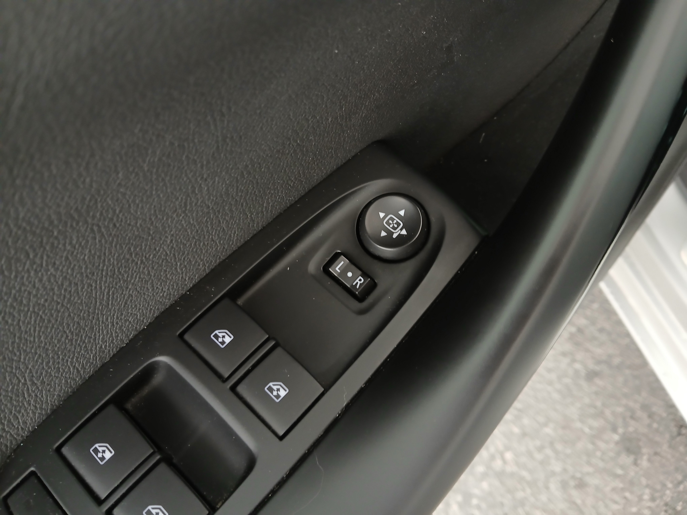 Opel Astra K Sports Tourer 1.2 Turbo Design & Tech | Bild 12 von 29