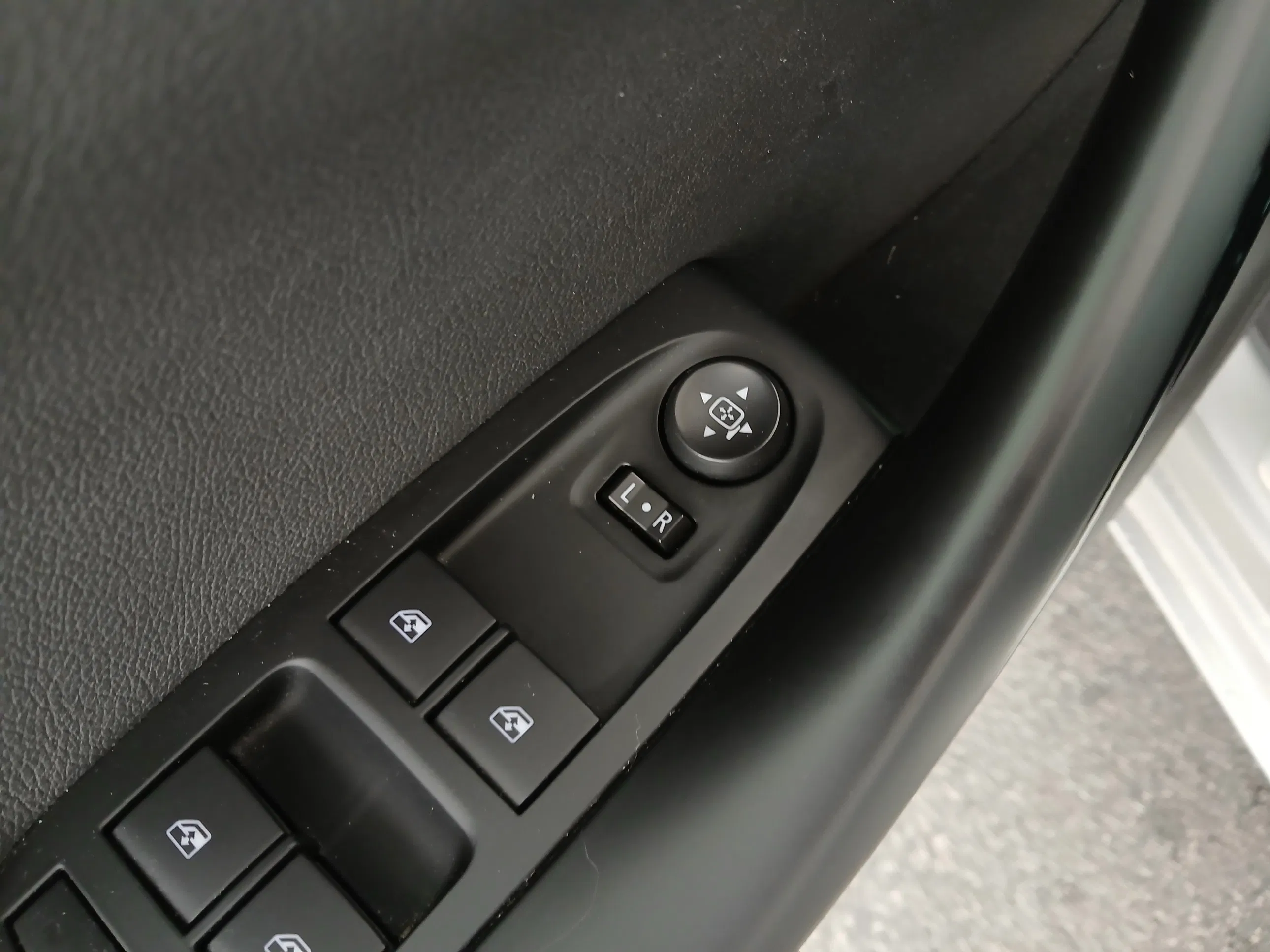 Opel Astra K Sports Tourer 1.2 Turbo Design & Tech | Bild 12 von 29