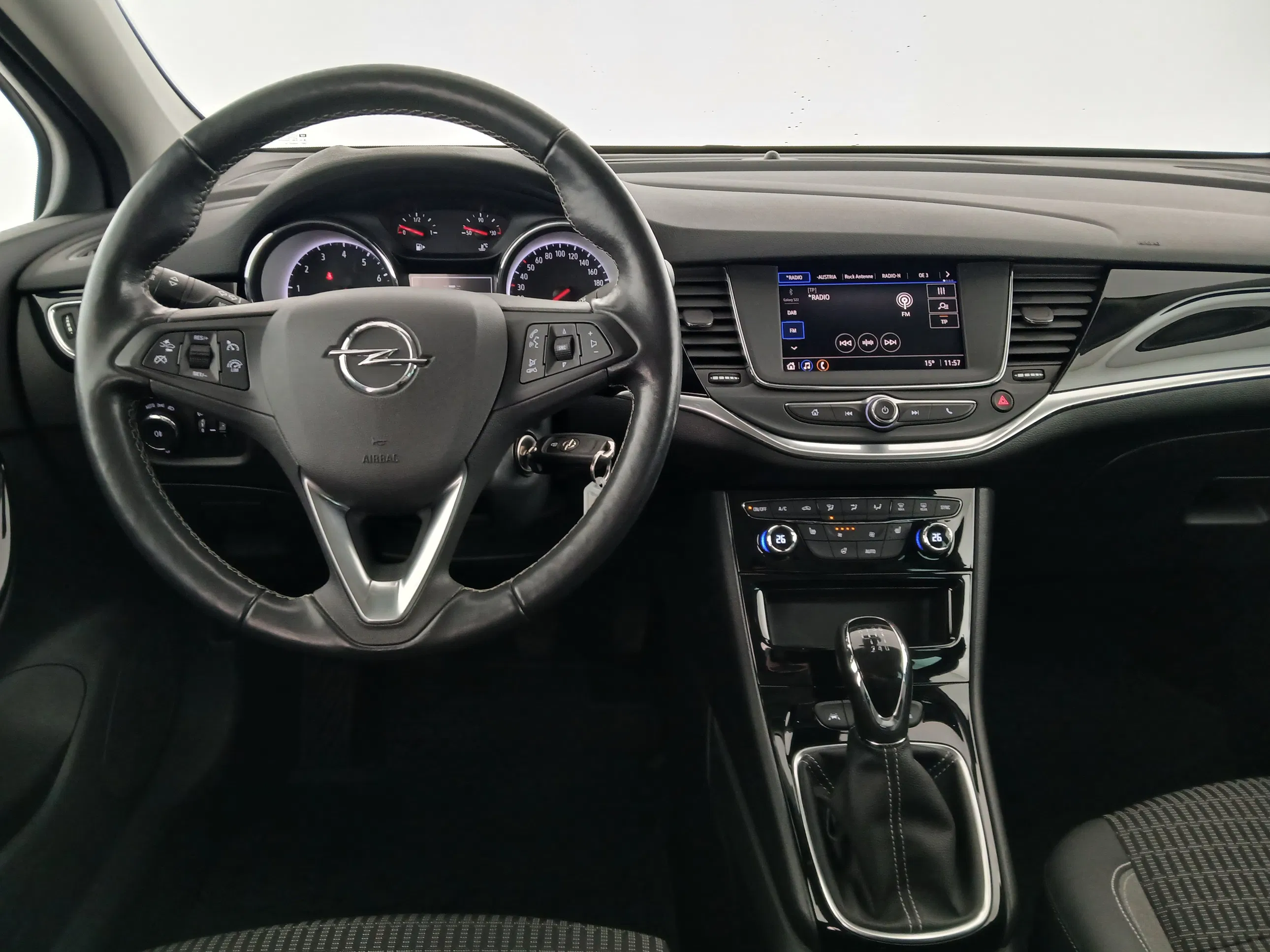 Opel Astra K Sports Tourer 1.2 Turbo Design & Tech | Bild 15 von 29