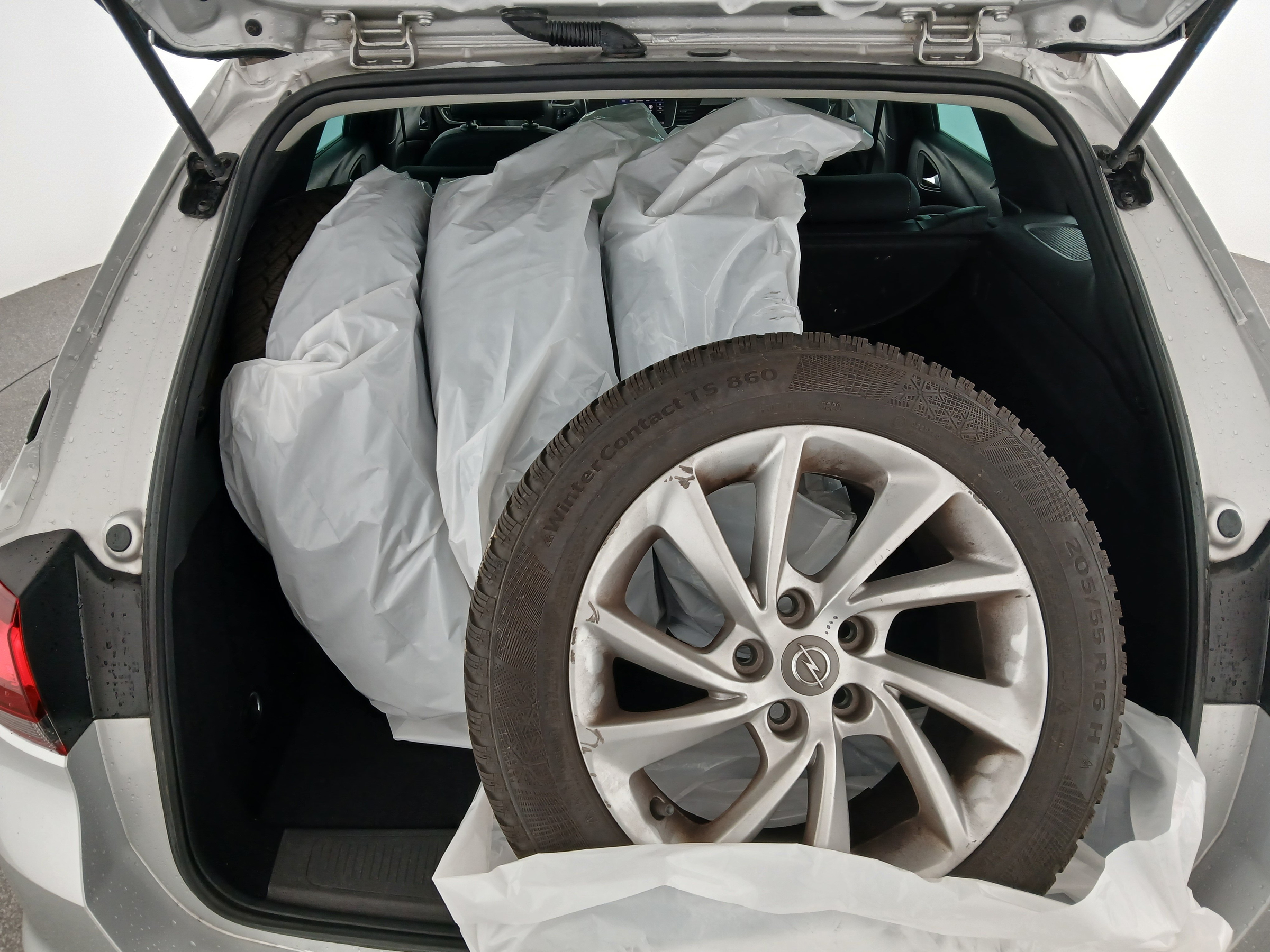 Opel Astra K Sports Tourer 1.2 Turbo Design & Tech | Bild 27 von 29