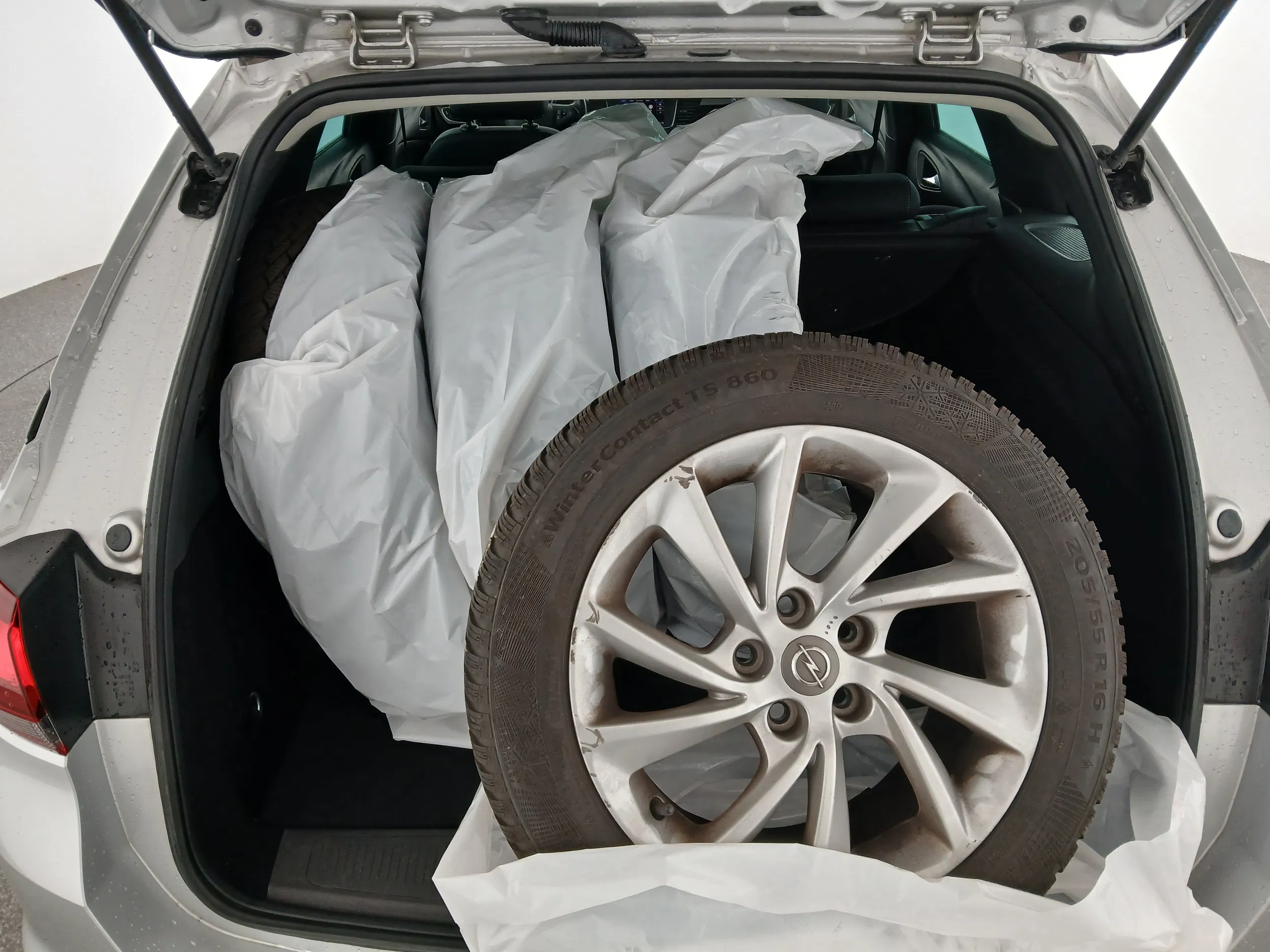 Opel Astra K Sports Tourer 1.2 Turbo Design & Tech | Bild 27 von 29