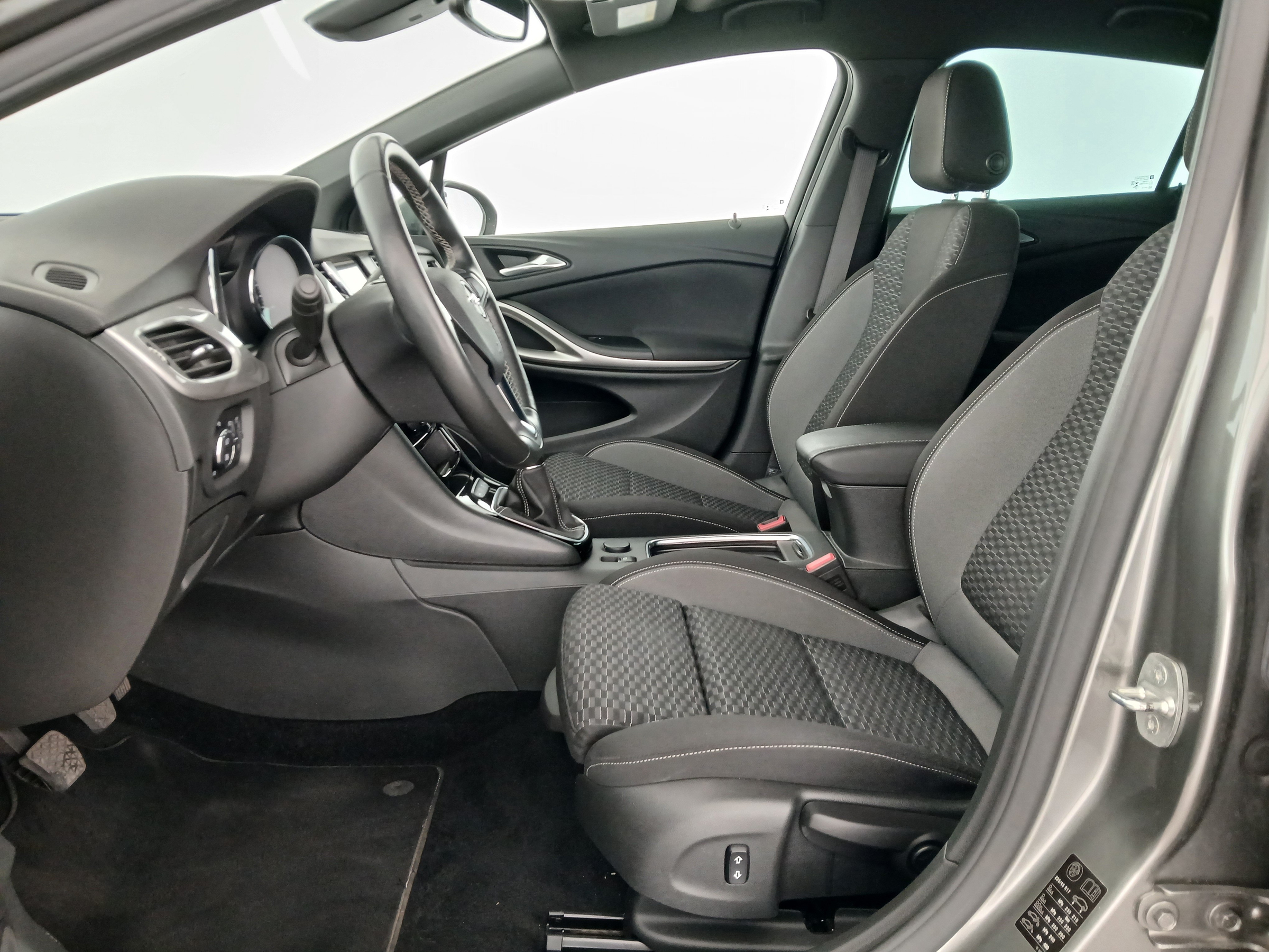 Opel Astra K 1.2 Turbo | Bild 14 von 24