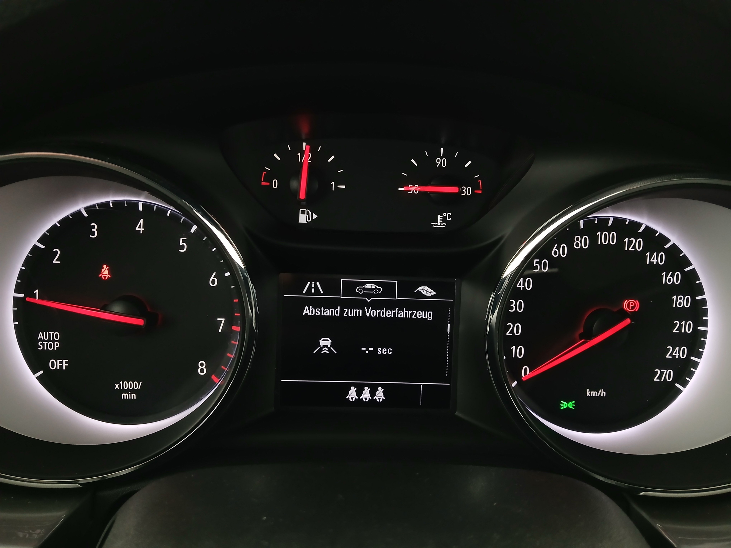 Opel Astra K 1.2 Turbo | Bild 18 von 24