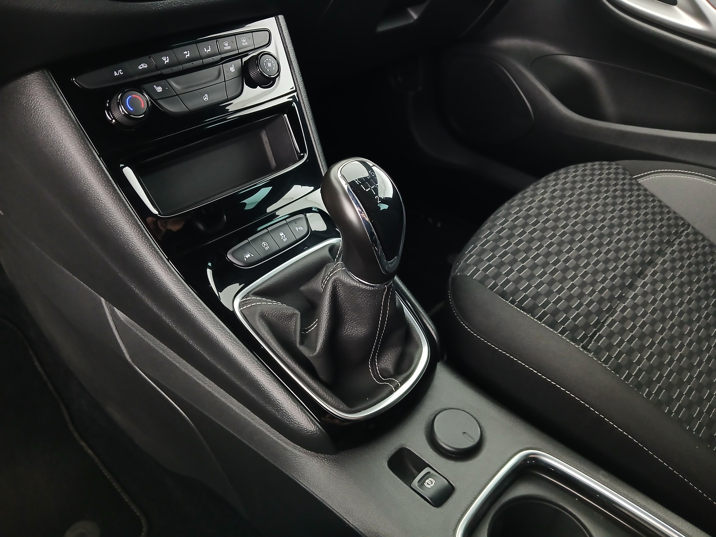 Opel Astra K 1.2 Turbo | Bild 22 von 24