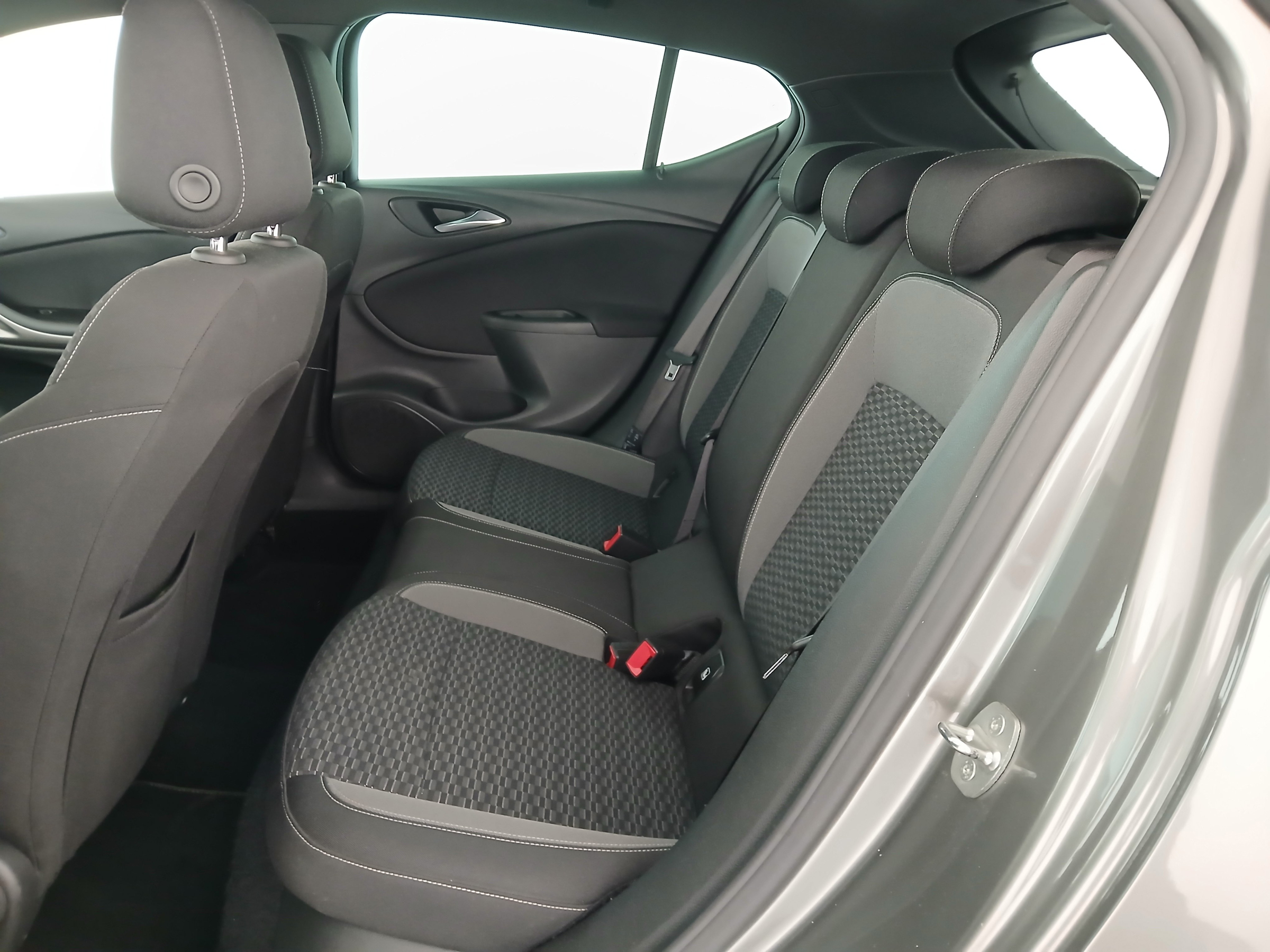 Opel Astra K 1.2 Turbo | Bild 23 von 24