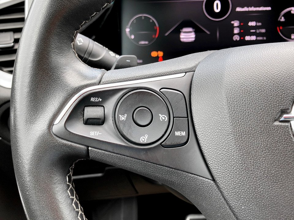 Opel Grandland X 1.5 D Busin. Elegance | Bild 20 von 24