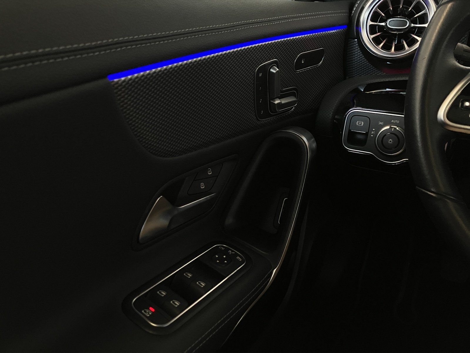 Mercedes-Benz CLA 180d Progressive | Bild 6 von 18