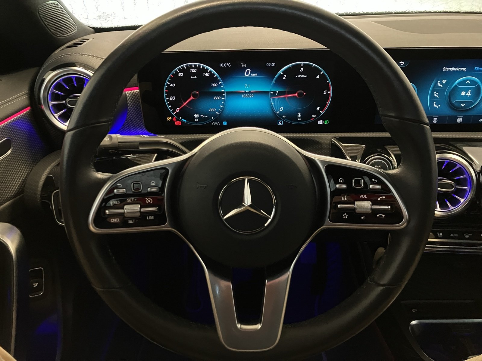 Mercedes-Benz CLA 180d Progressive | Bild 7 von 18