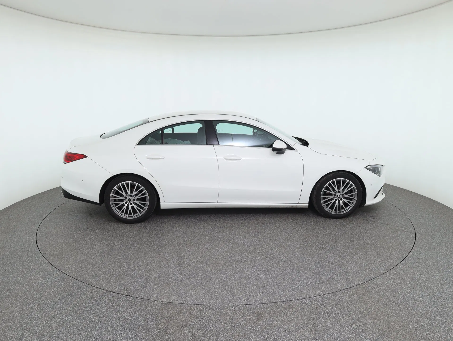 Mercedes-Benz CLA 180 d Aut. | Bild 5 von 30