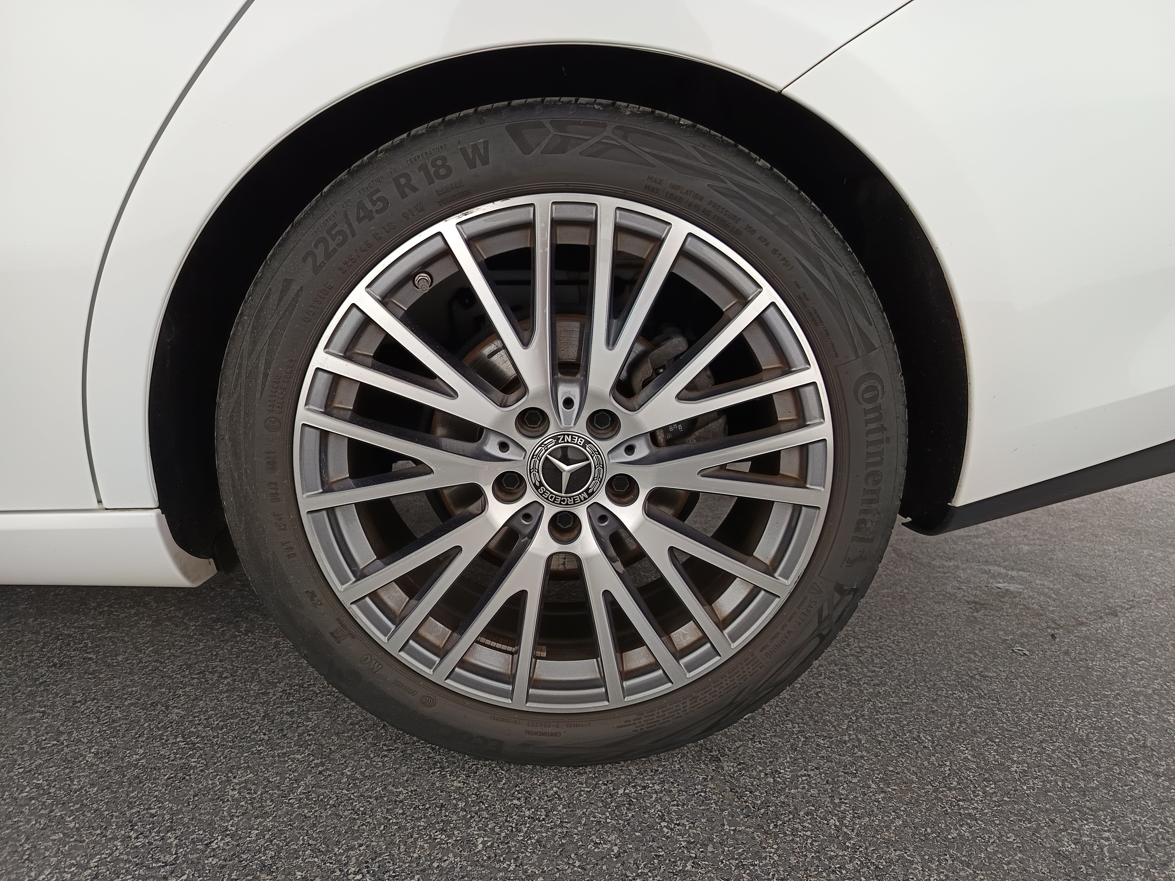 Mercedes-Benz CLA 180 d Aut. | Bild 10 von 30