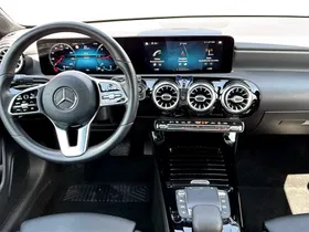 Mercedes-Benz CLA 200d | Thumbnail 11 von 24