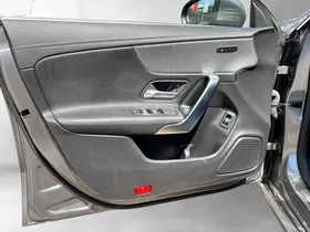 Mercedes-Benz CLA 200d | Thumbnail 7 von 24
