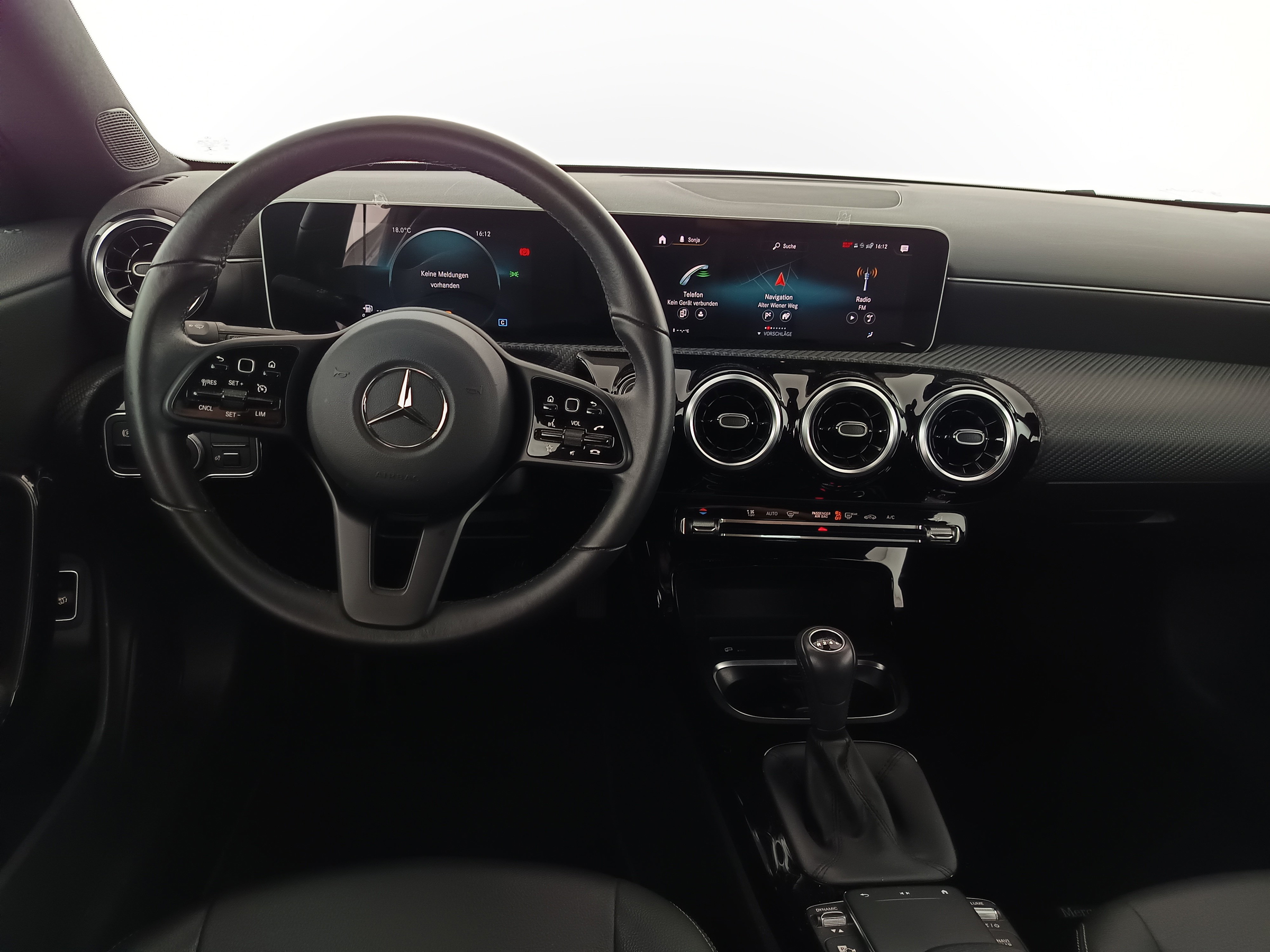 Mercedes-Benz CLA 180 d Shooting Brake | Bild 14 von 30