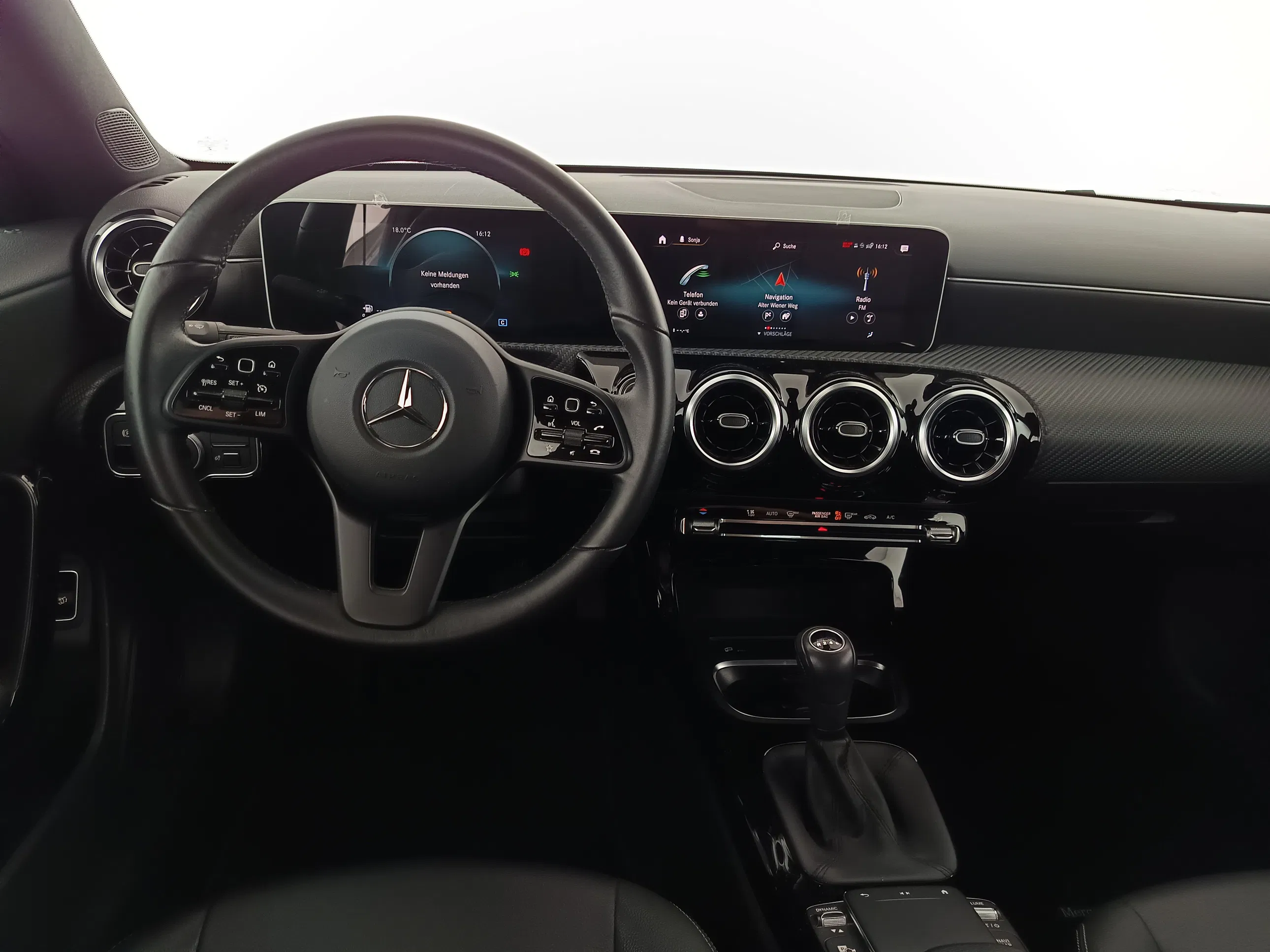 Mercedes-Benz CLA 180 d Shooting Brake | Bild 14 von 30