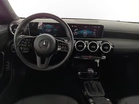 Mercedes-Benz CLA 180 d Shooting Brake | Thumbnail 14 von 30