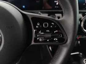 Mercedes-Benz CLA 180 d Shooting Brake | Thumbnail 17 von 30