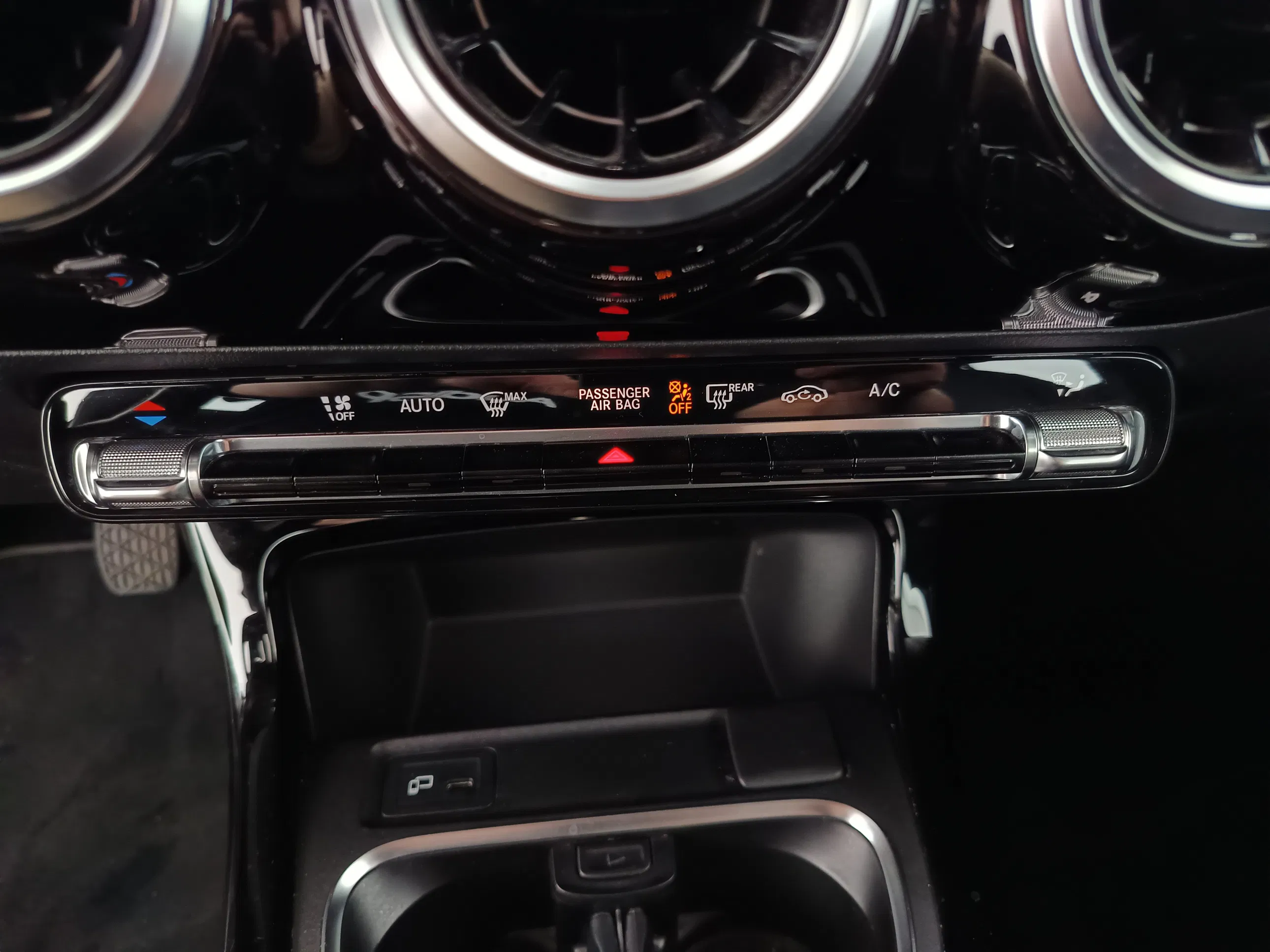 Mercedes-Benz CLA 180 d Shooting Brake | Bild 25 von 30