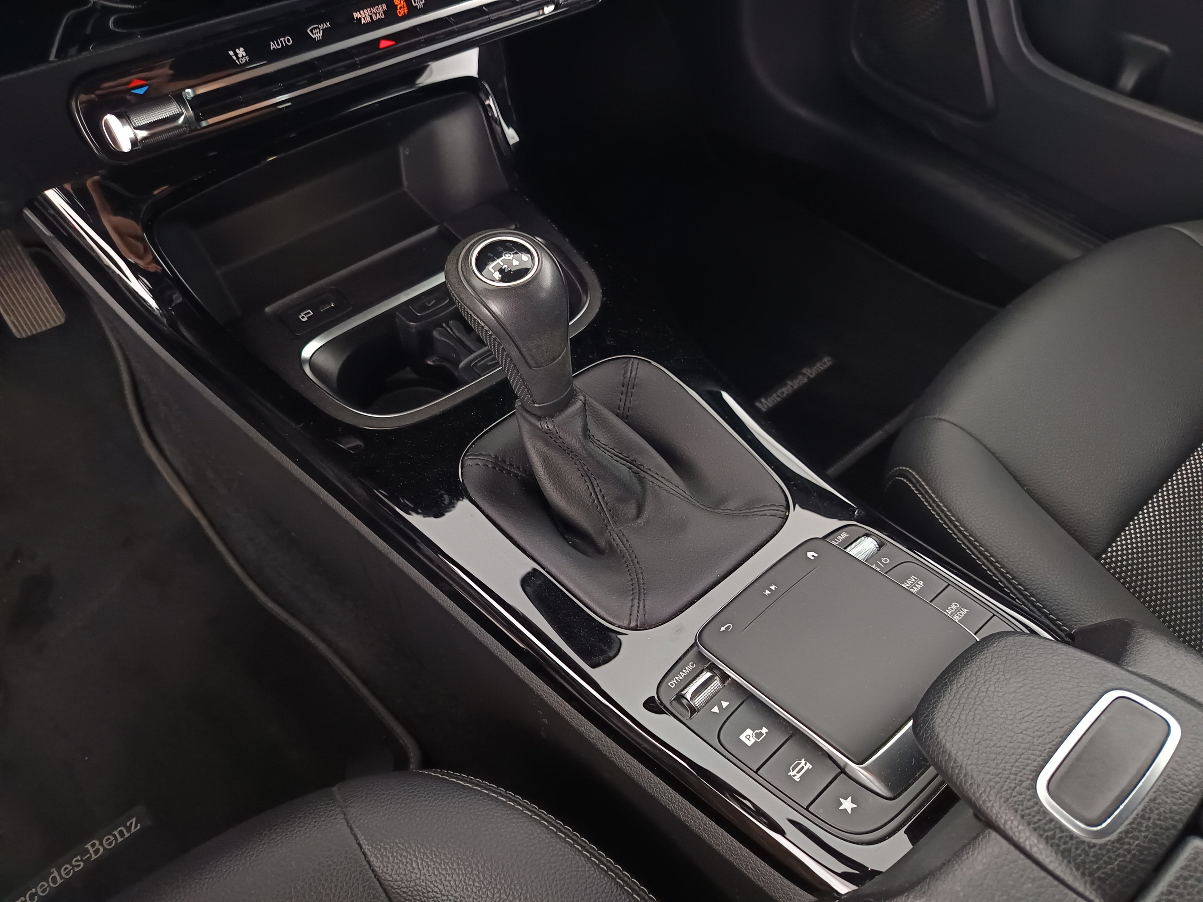 Mercedes-Benz CLA 180 d Shooting Brake | Bild 26 von 30