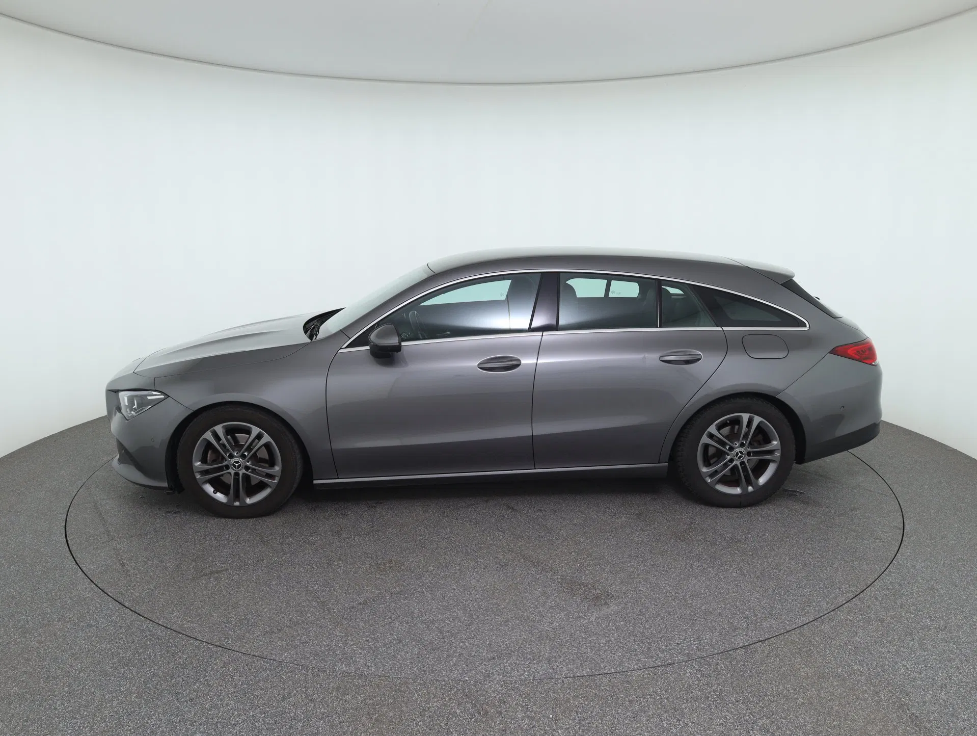 Mercedes-Benz CLA 180 d Shooting Brake | Bild 8 von 30