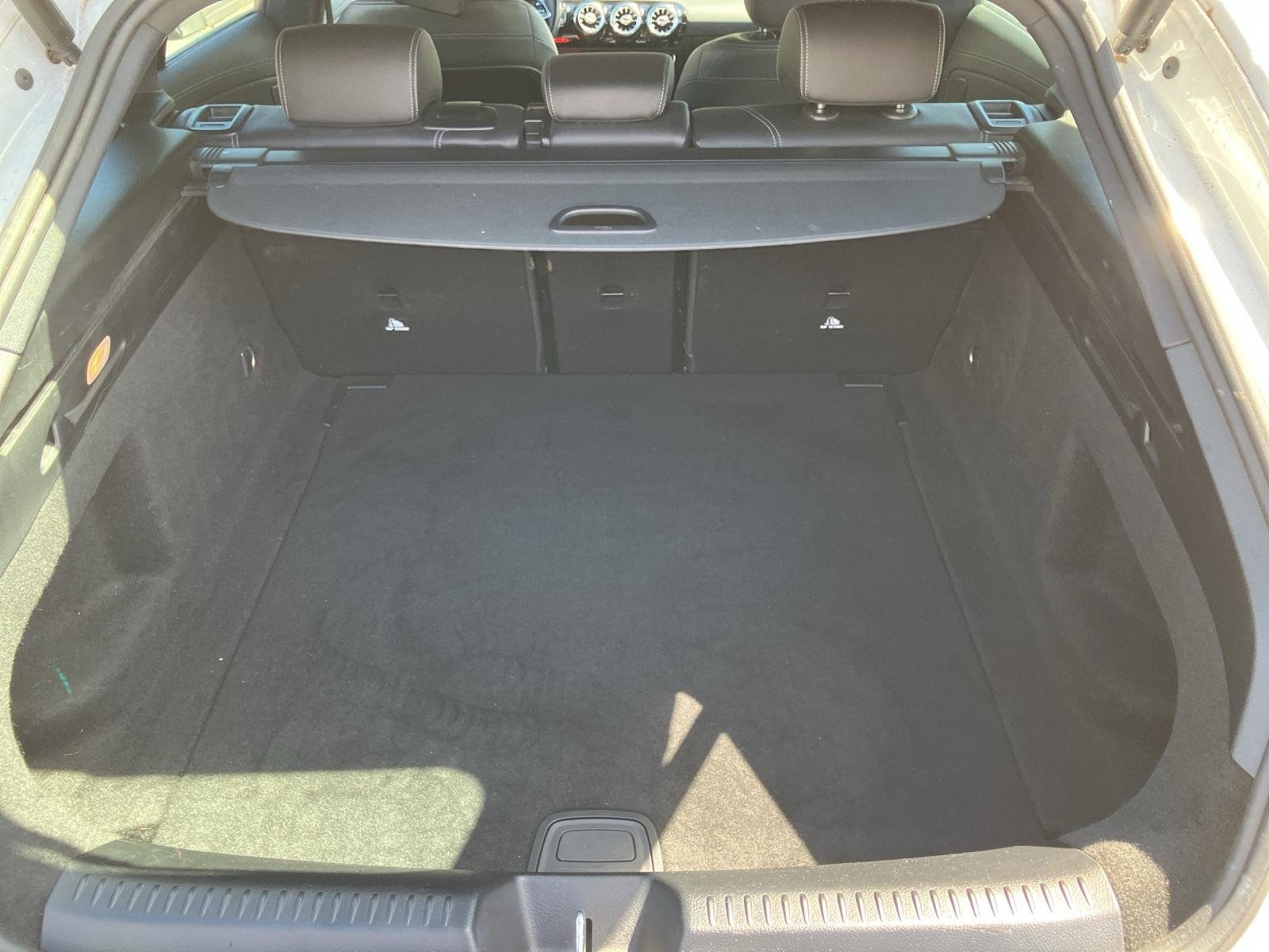 Mercedes-Benz CLA 180 d Shooting Brake SB Progressive | Bild 14 von 15