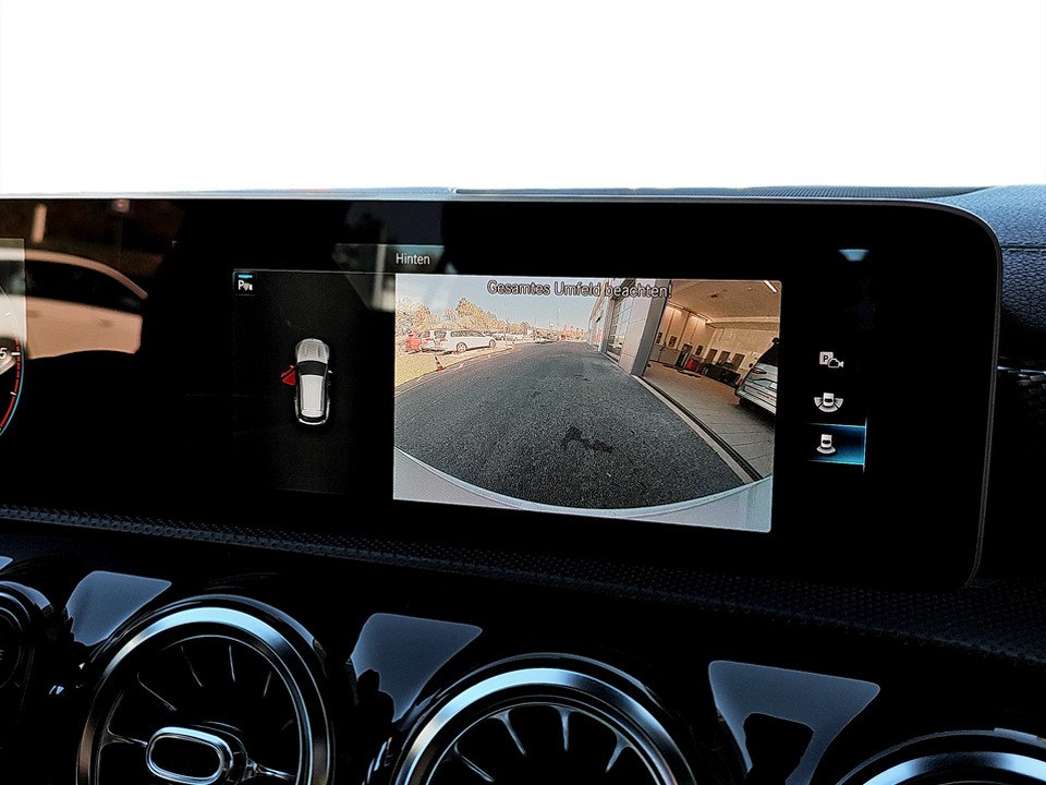 Mercedes-Benz CLA 180d Aut. Shooting Brake | Bild 16 von 22