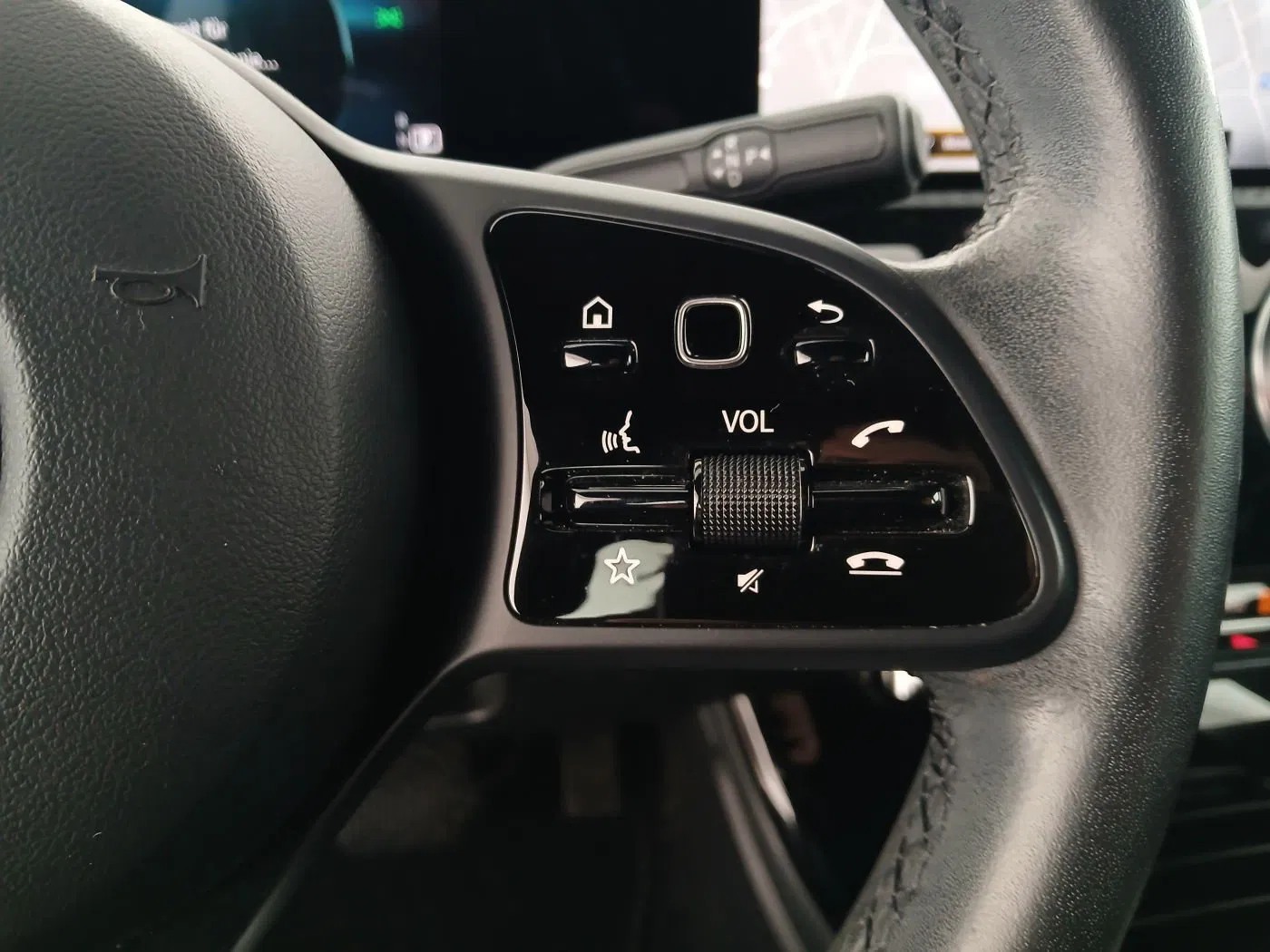 Mercedes-Benz CLA 180 d Shooting Brake | Bild 12 von 20