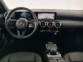 Mercedes-Benz CLA 180 d Shooting Brake | Thumbnail 3 von 20