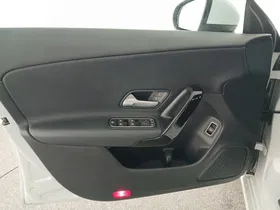 Mercedes-Benz CLA 180 d Shooting Brake | Thumbnail 6 von 20