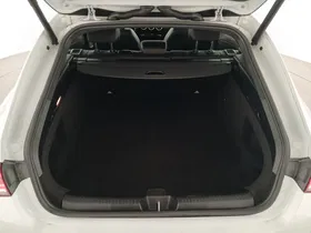 Mercedes-Benz CLA 180 d Shooting Brake | Thumbnail 9 von 20