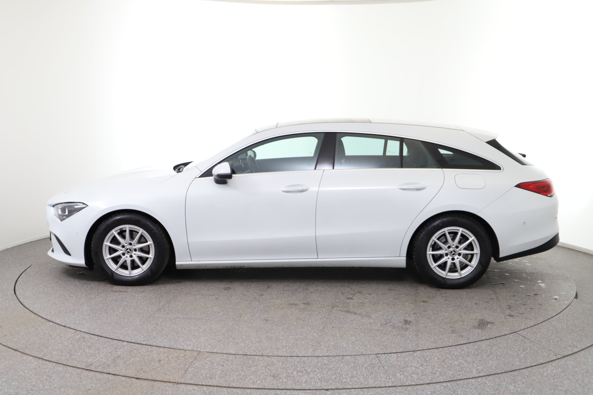 Mercedes-Benz CLA 180 d Shooting Brake | Bild 8 von 30