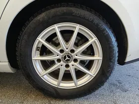 Mercedes-Benz CLA 180 d Shooting Brake | Thumbnail 9 von 30