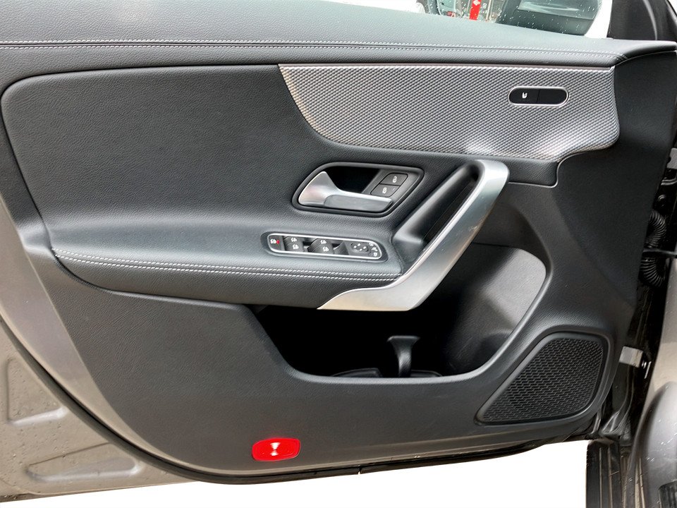 Mercedes-Benz CLA 180d SB Progr. Aut. | Bild 8 von 26