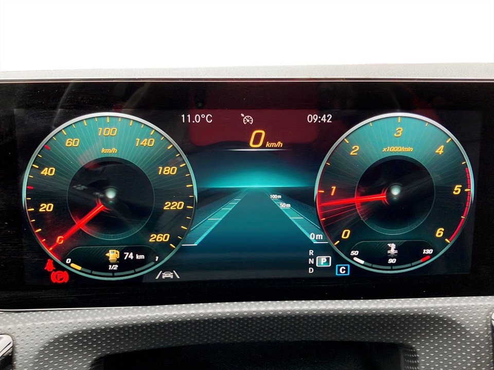 Mercedes-Benz CLA 180d SB Progr. Aut. | Bild 15 von 26