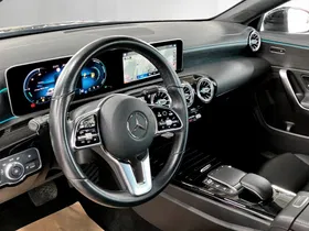 Mercedes-Benz CLA 200 d Shooting Brake Progressive | Thumbnail 13 von 29