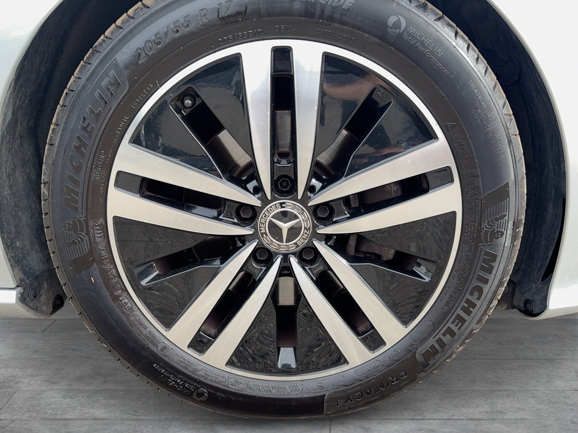 Mercedes-Benz CLA 200 d Shooting Brake Aut. | Bild 8 von 27