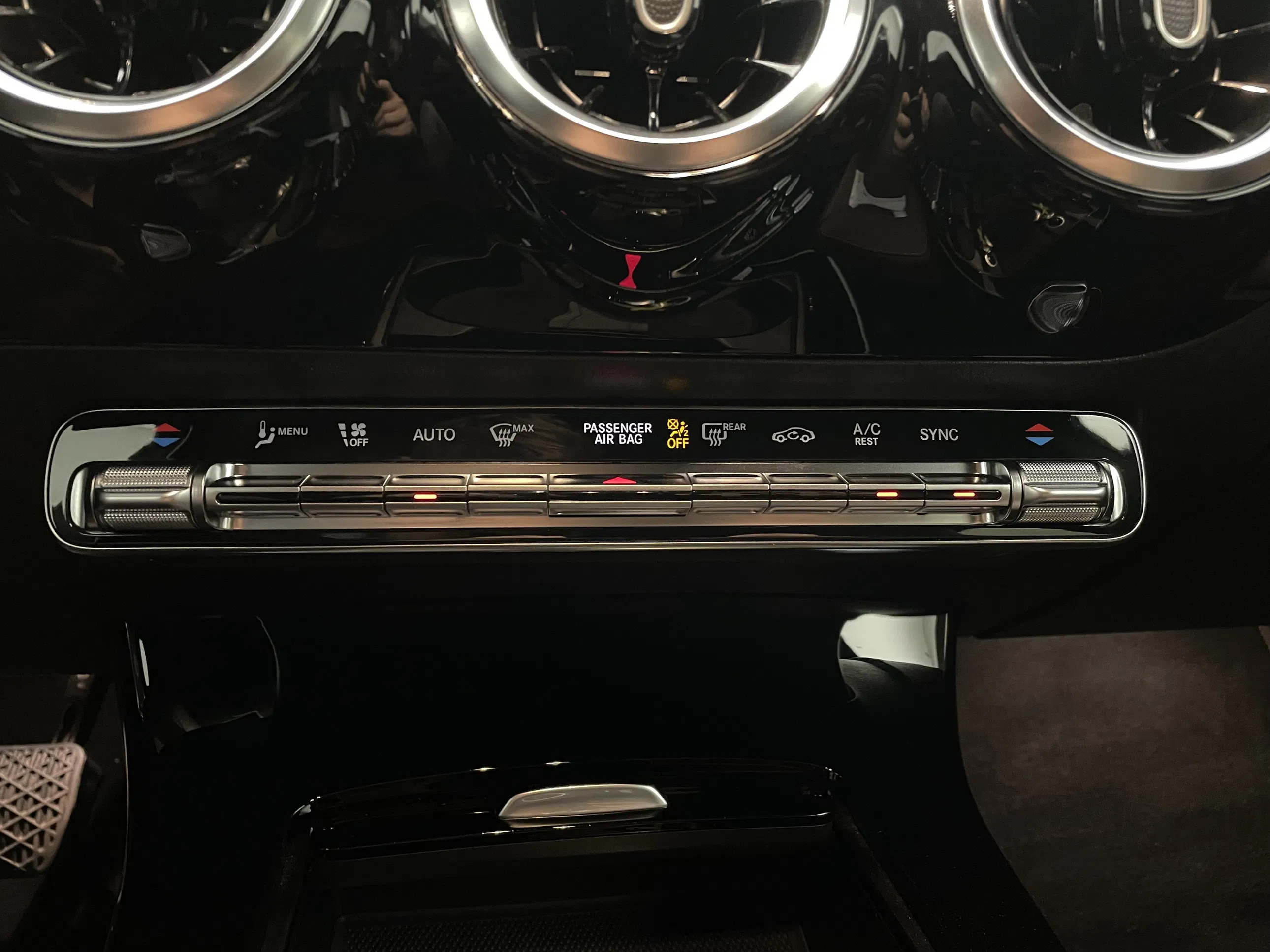 Mercedes-Benz CLA 200 d Shooting Brake 4MATIC Aut. | Bild 16 von 31