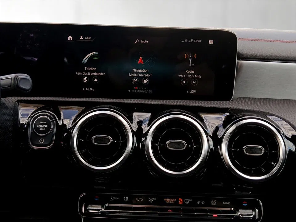 Mercedes-Benz CLA 220 d Shooting Brake AMG Line | Bild 11 von 21