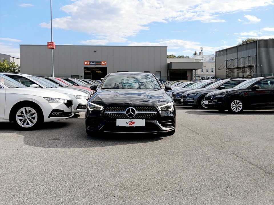 Mercedes-Benz CLA 220 d Shooting Brake AMG Line | Bild 16 von 21