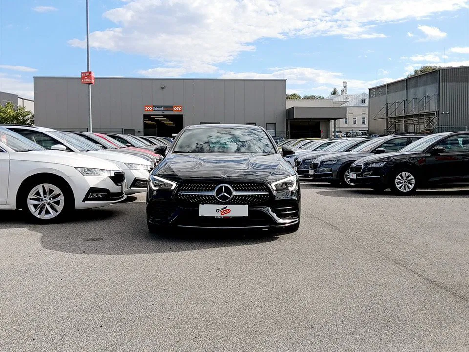 Mercedes-Benz CLA 220 d Shooting Brake AMG Line | Bild 16 von 21