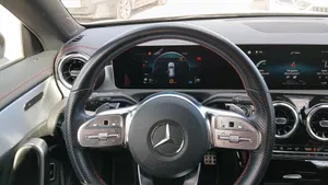 Mercedes-Benz CLA 220 d Shooting Brake AMG Line | Thumbnail 8 von 21