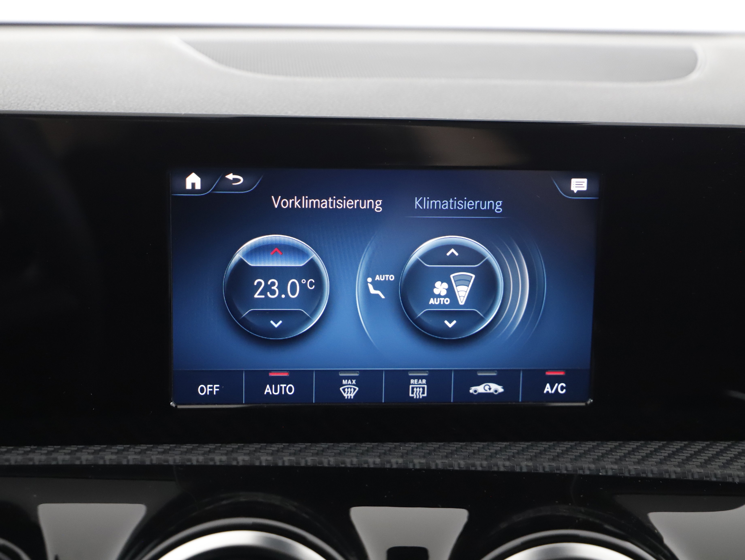 Mercedes-Benz CLA 250 e Shooting Brake Style | Bild 18 von 24