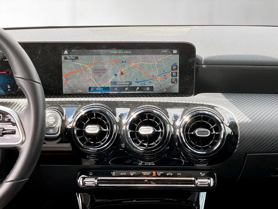 Mercedes-Benz A 180 d | Bild 10 von 21