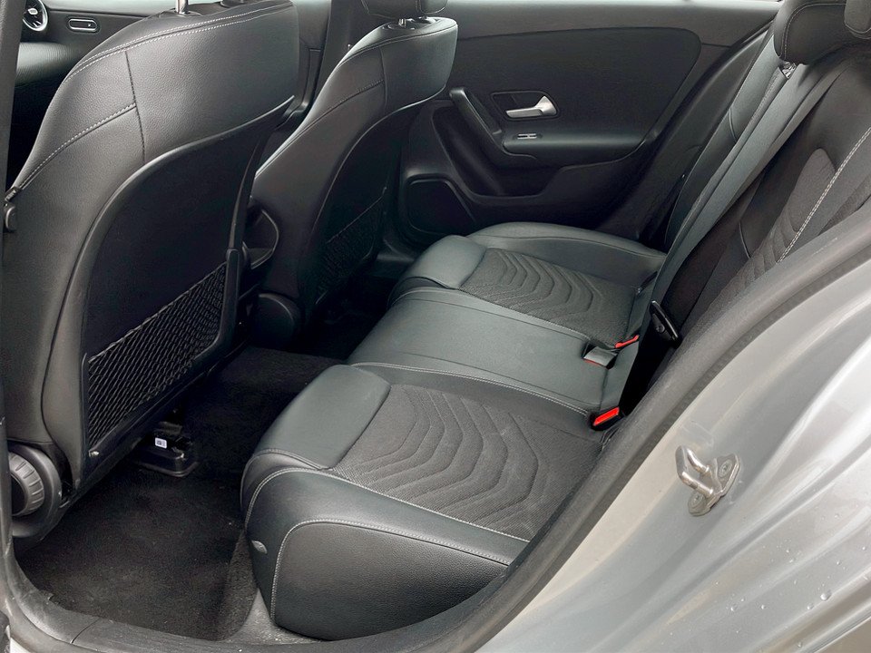 Mercedes-Benz A 200d Style Aut. | Bild 13 von 20