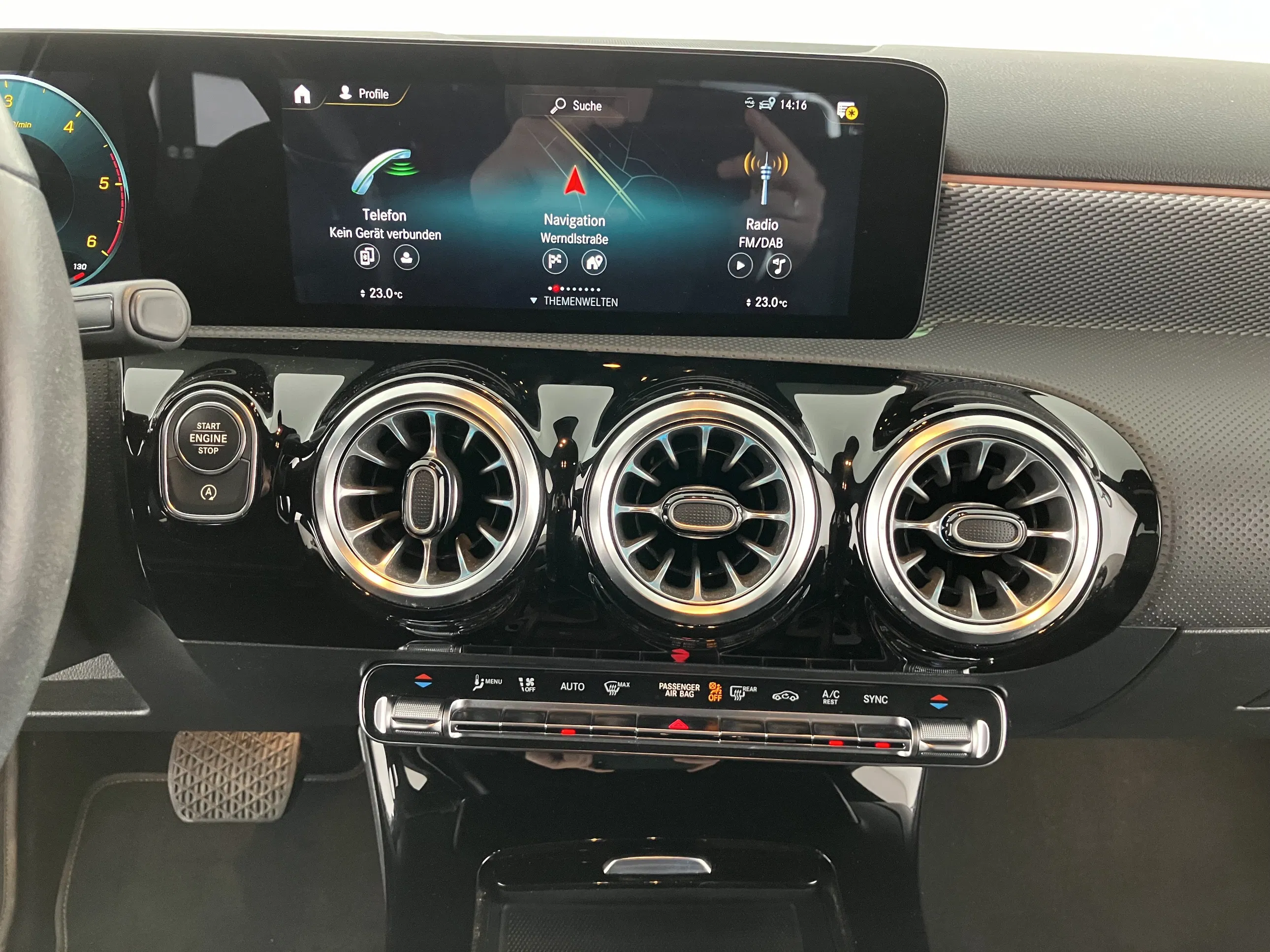 Mercedes-Benz A 200 d Progressive Aut. | Bild 13 von 25