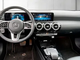 Mercedes-Benz A 200 d Style | Thumbnail 11 von 23