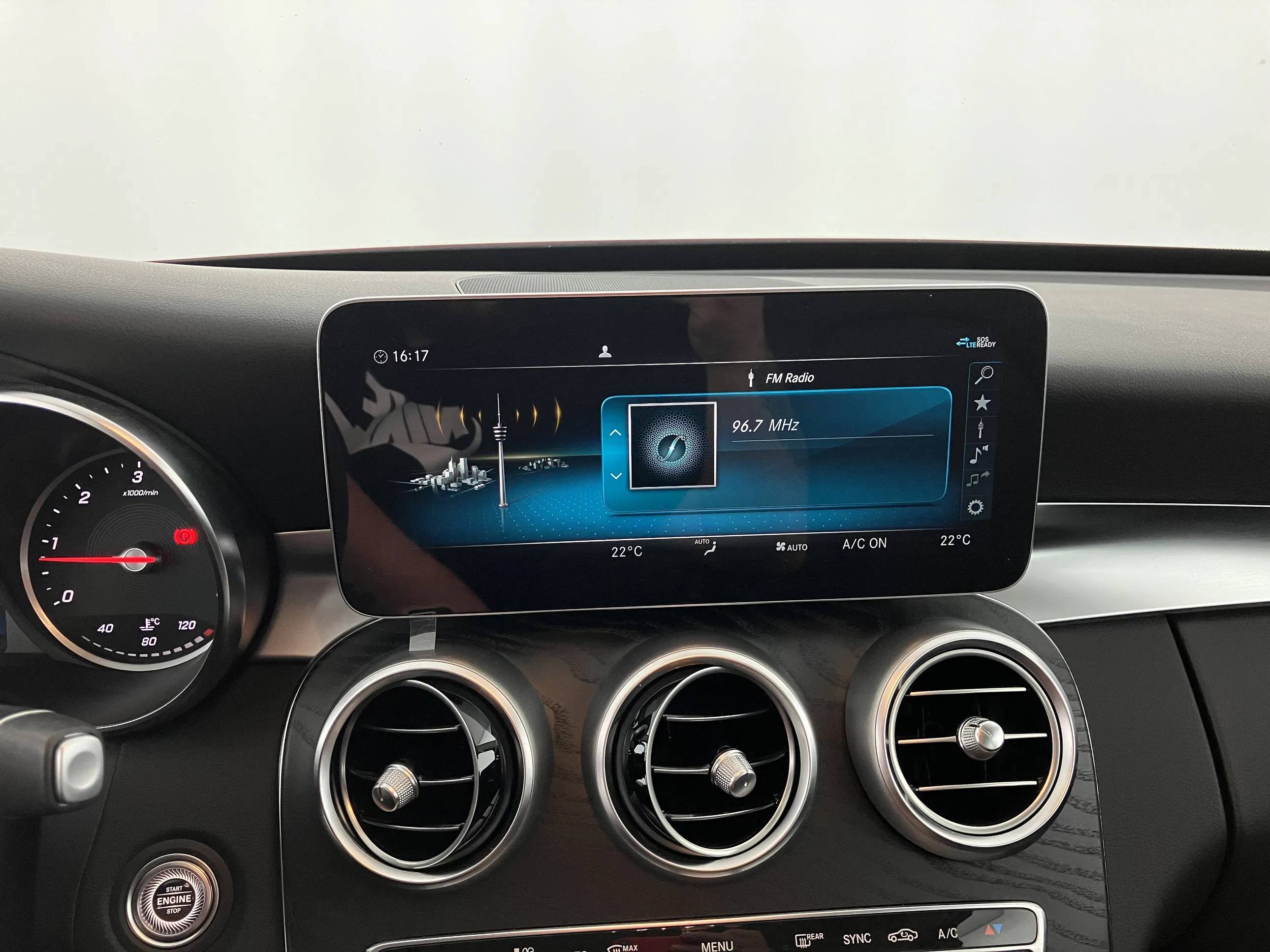 Mercedes-Benz C 220 T d 4Matic Avantgarde | Bild 10 von 30