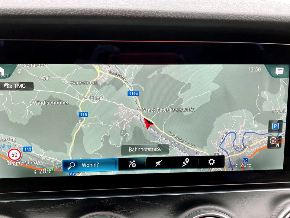 Mercedes-Benz E 220 d T Aut. | Bild 20 von 29