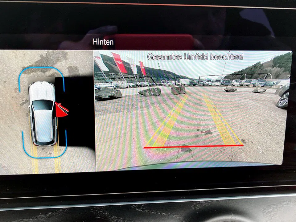 Mercedes-Benz E 220 d T Aut. | Bild 21 von 29